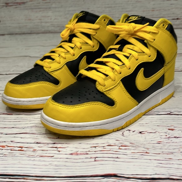 Nike-Dunk High- Iowa-Sz-9-2020
CZ8149-002 - Picture 7 of 8